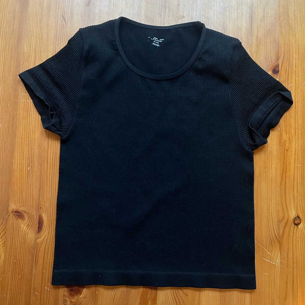 Stretch ribbed baby tee